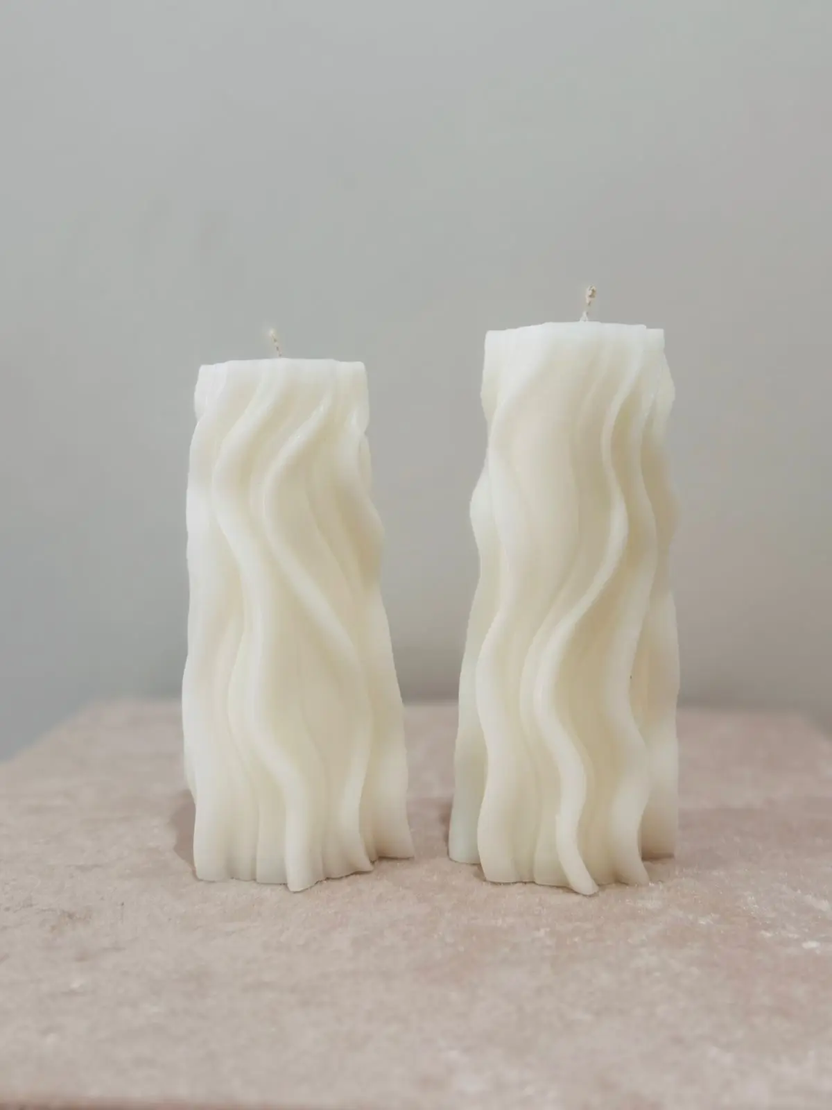 White Wavy-shaped Candle